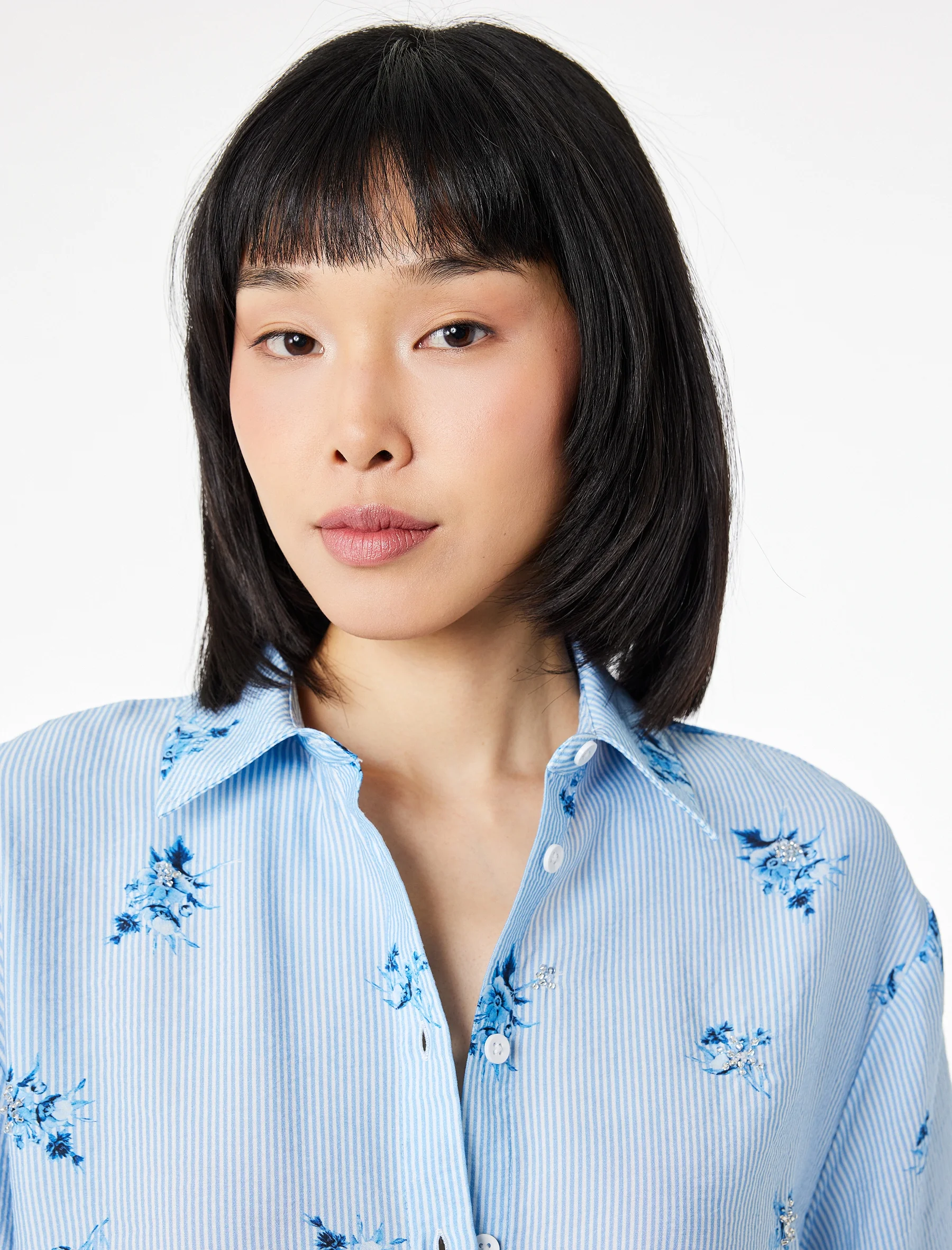 KËMISHË PËR FEMRA